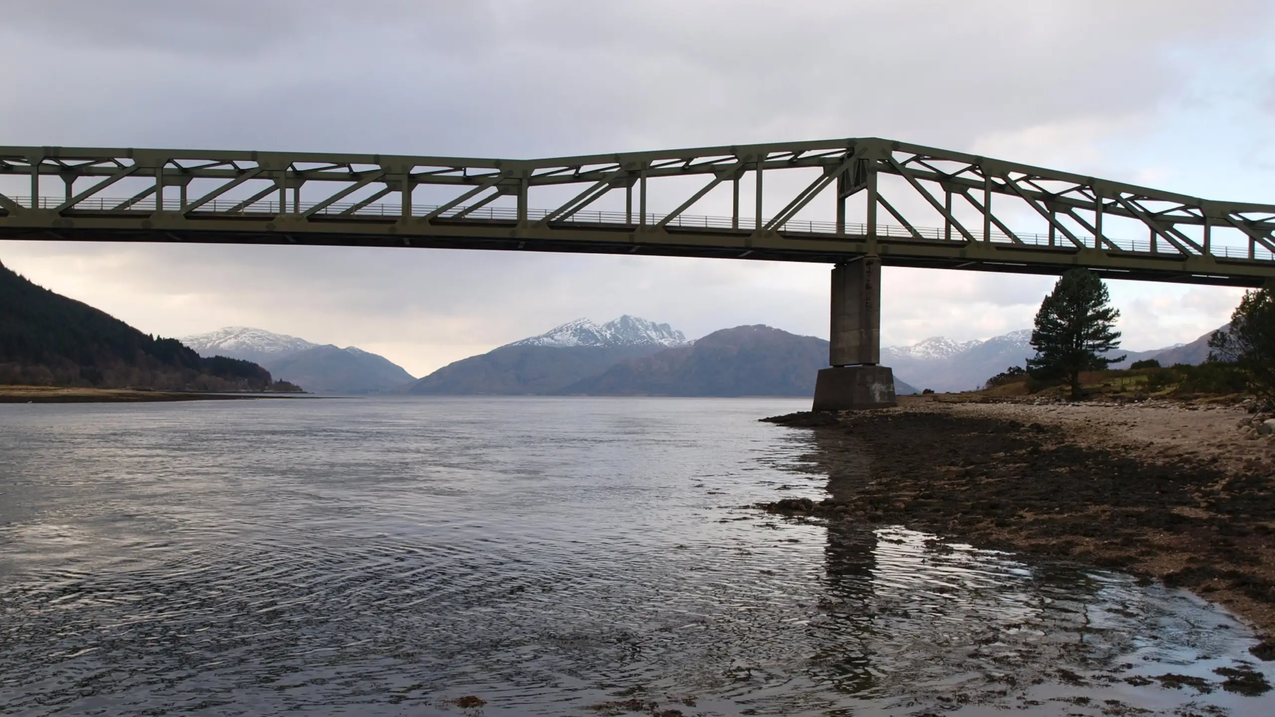 The 1975 bridge where once there was a ferry