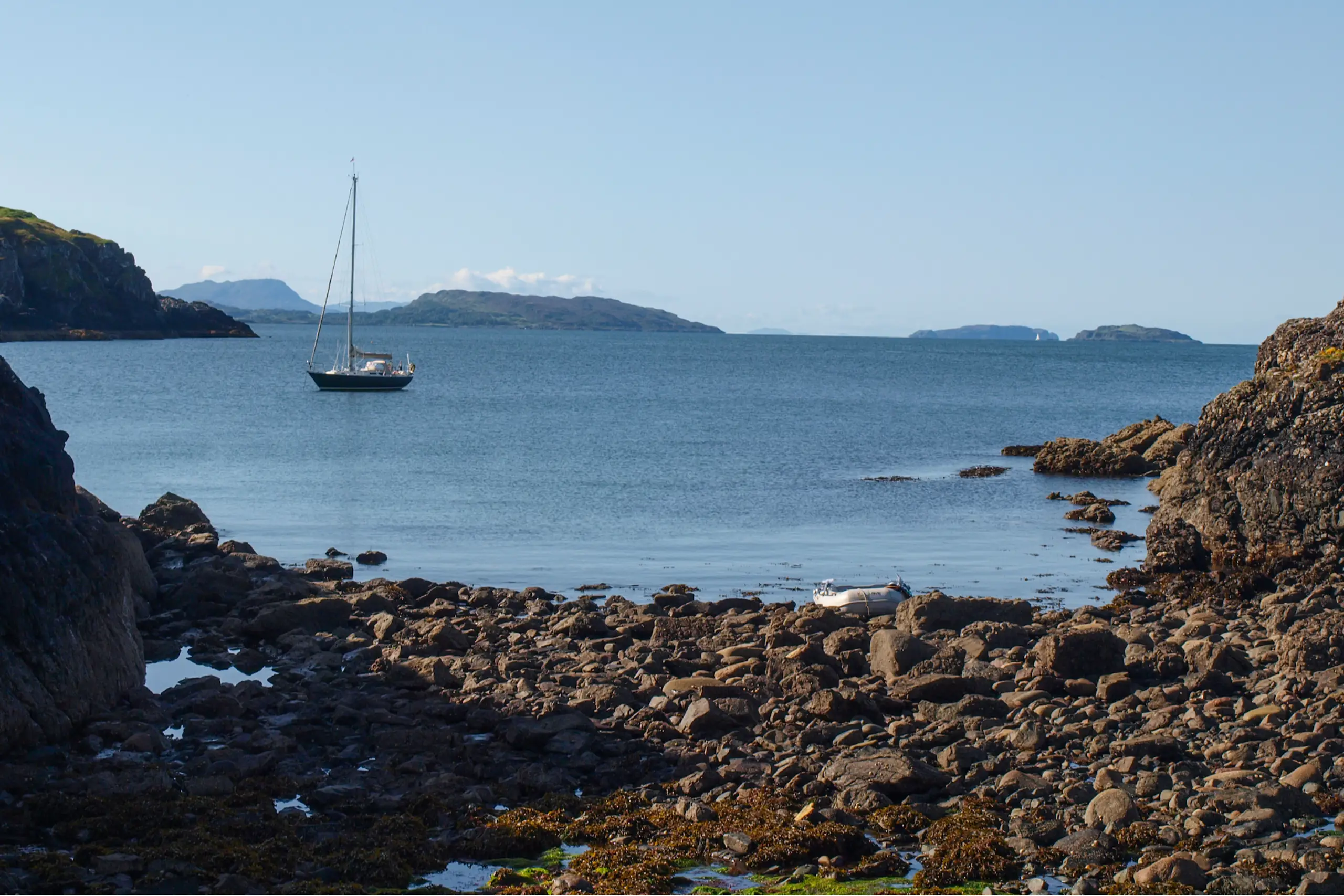Pickle at anchor under the castle