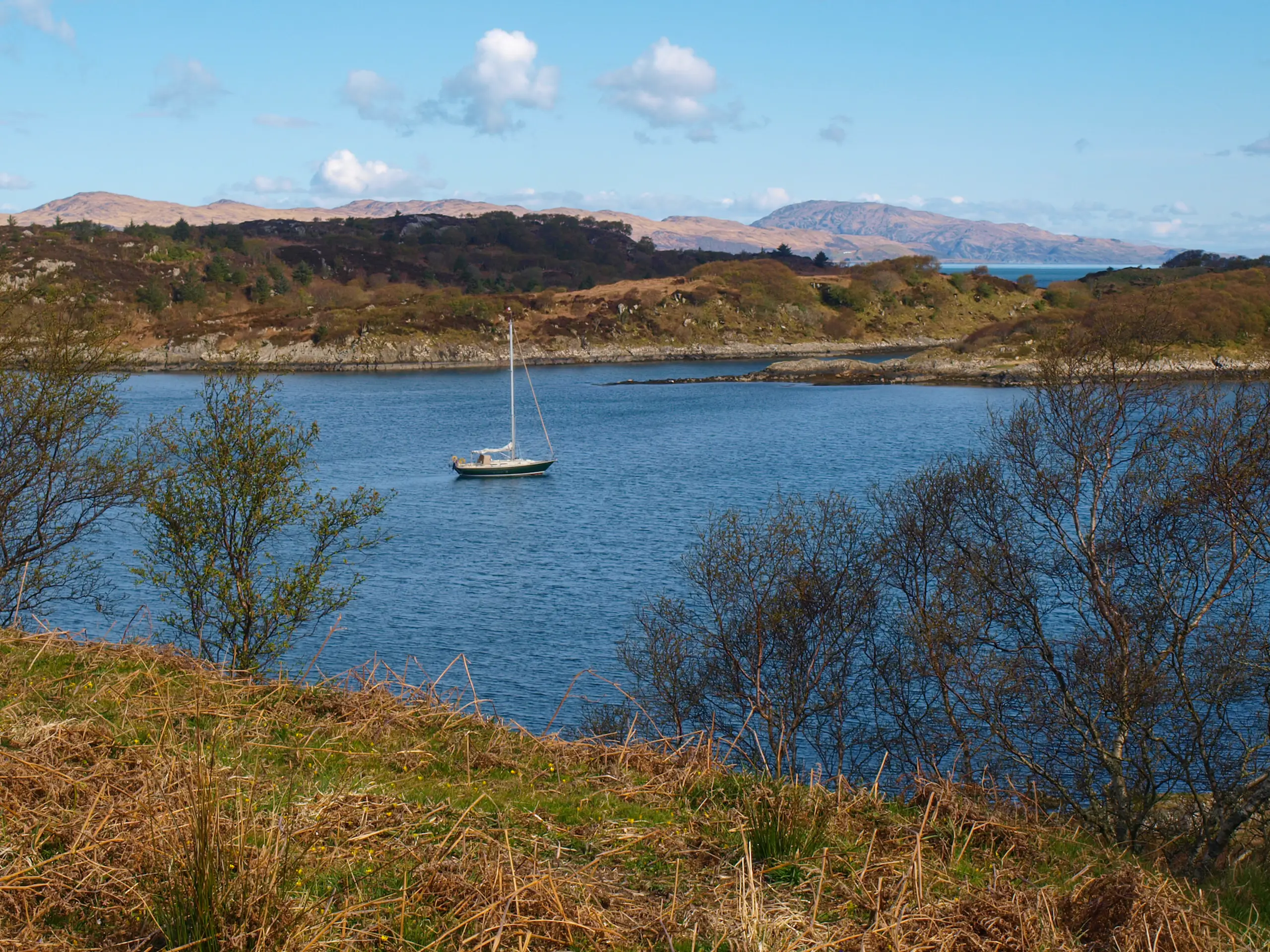 Pickle anchored amongst the islands south of Carsaig Bay itself
