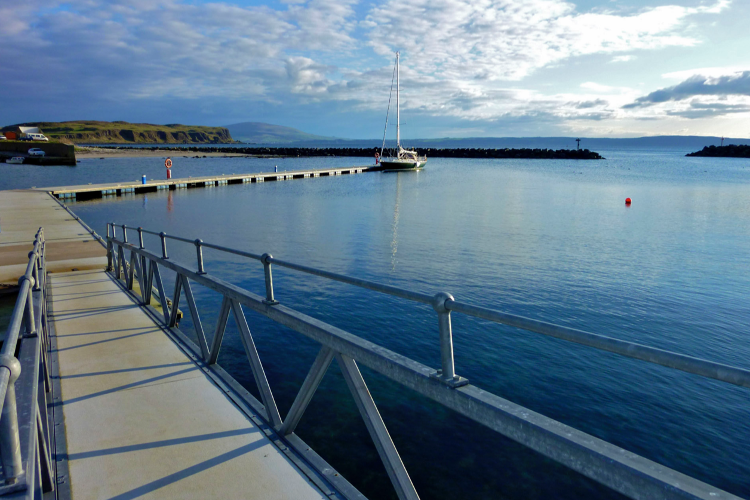 Only one boat on the pontoons in early April