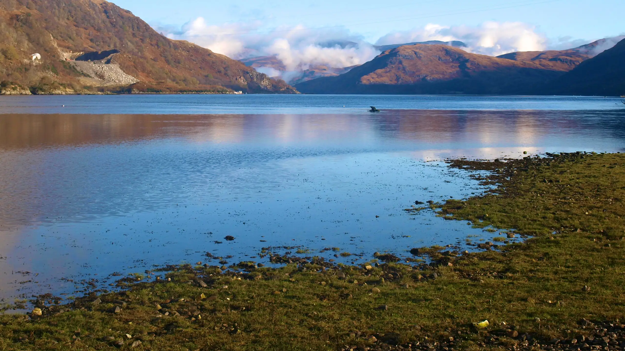 Looking up the upper loch